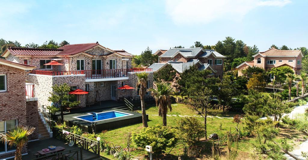 Jeju Olleh House Villa Exterior photo