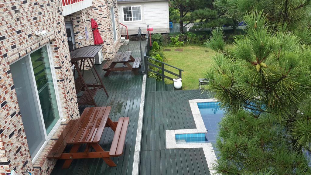 Jeju Olleh House Villa Exterior photo