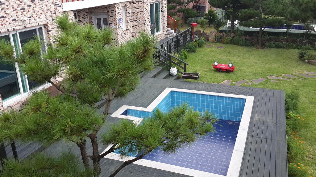 Jeju Olleh House Villa Exterior photo